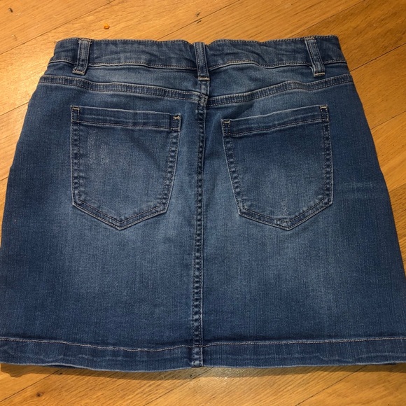 Chelsea and Violet jean skirt! Perfect condition! - Picture 2 of 5